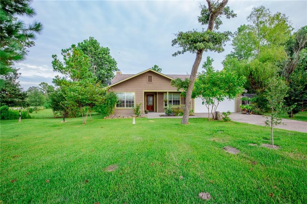 153 Jim Bowie Dr, Paige, TX 78659