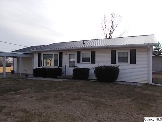 213 Pleasantview Dr, Hamilton, IL 62341