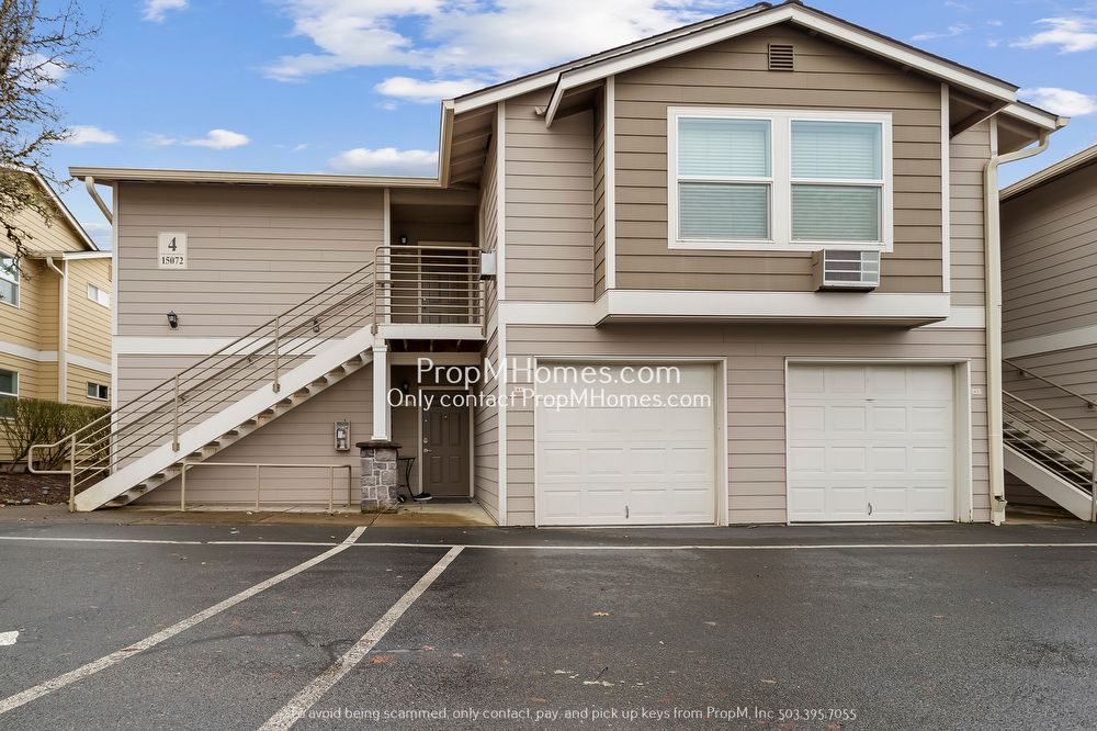 15072 NW Central Dr #402, Portland, OR 97229
