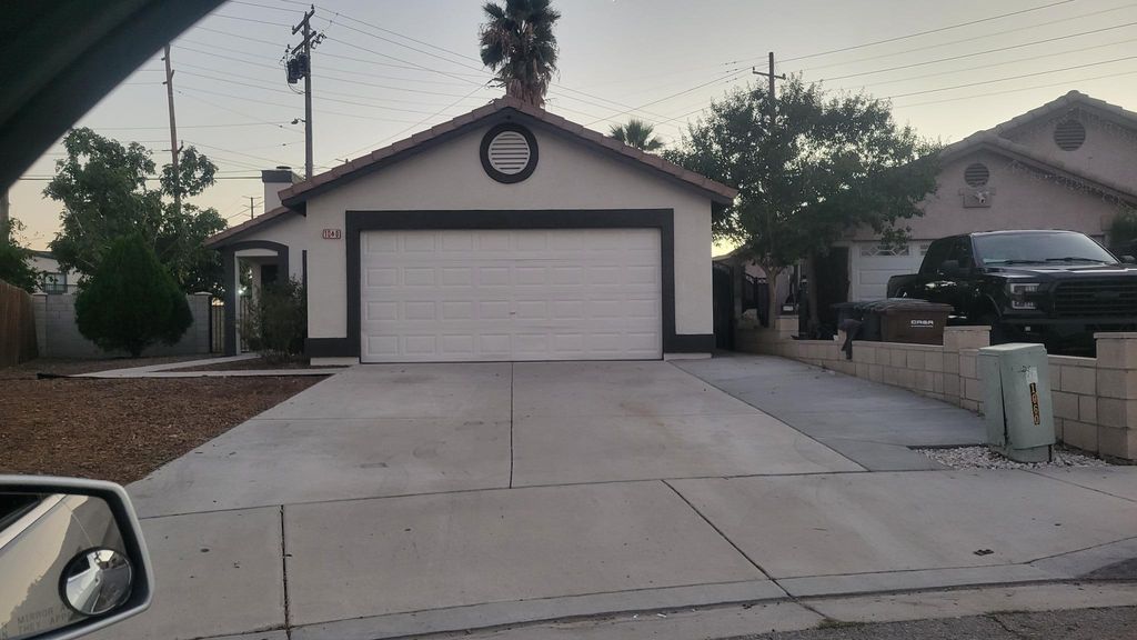 1060 Silver Star Cir, Colton, CA 92324