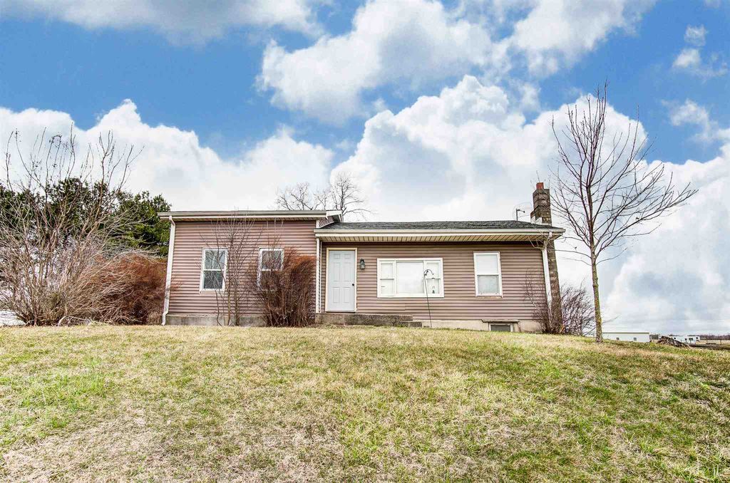 1543 County Road 8, Ashley, IN 46705