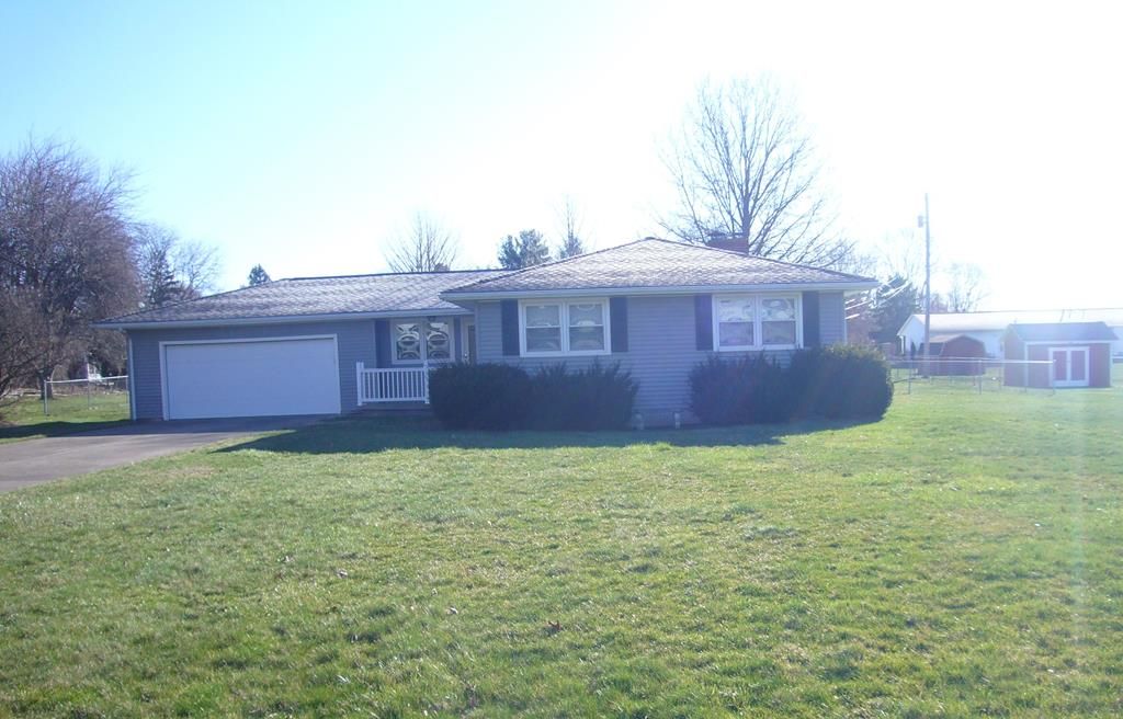 315 Maple Ln, Mansfield, OH 44906