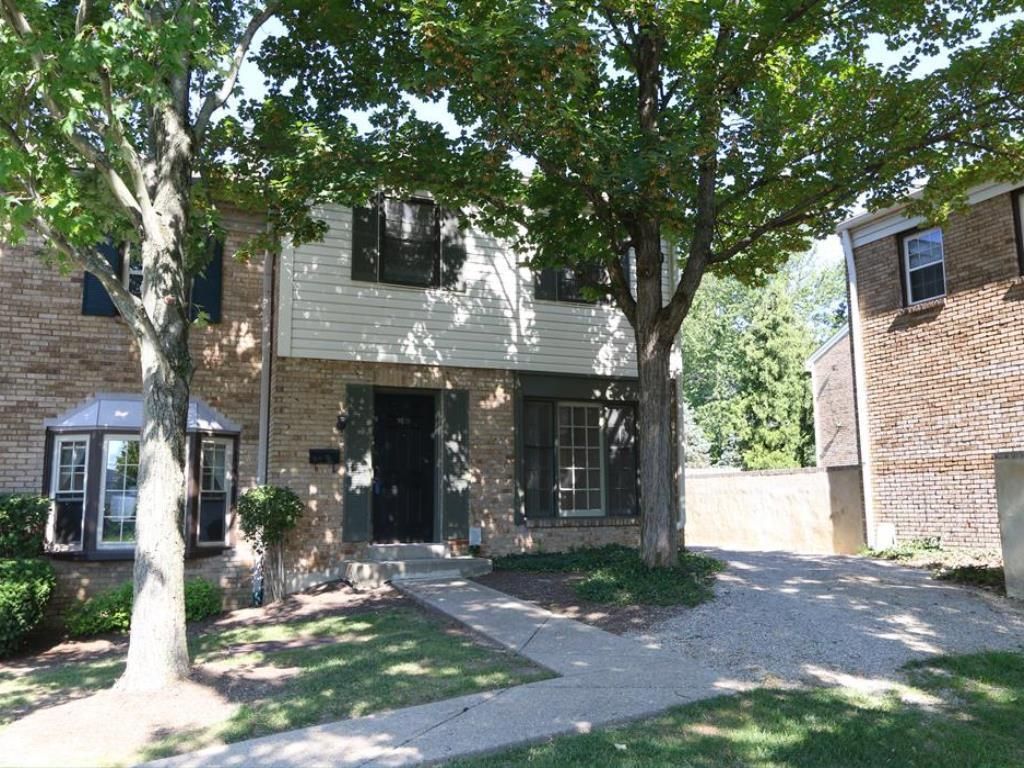 9725 Bunker Hill Ln, Montgomery, OH 45242