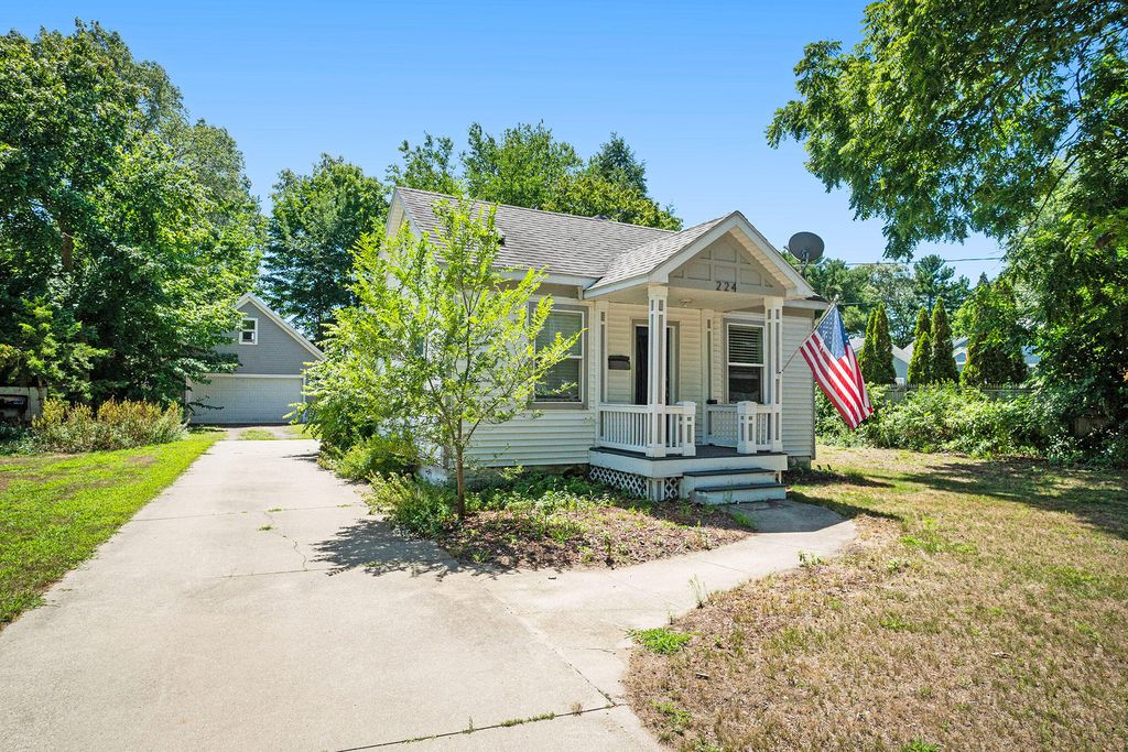 224 River St, Spring Lake, MI 49456 Trulia