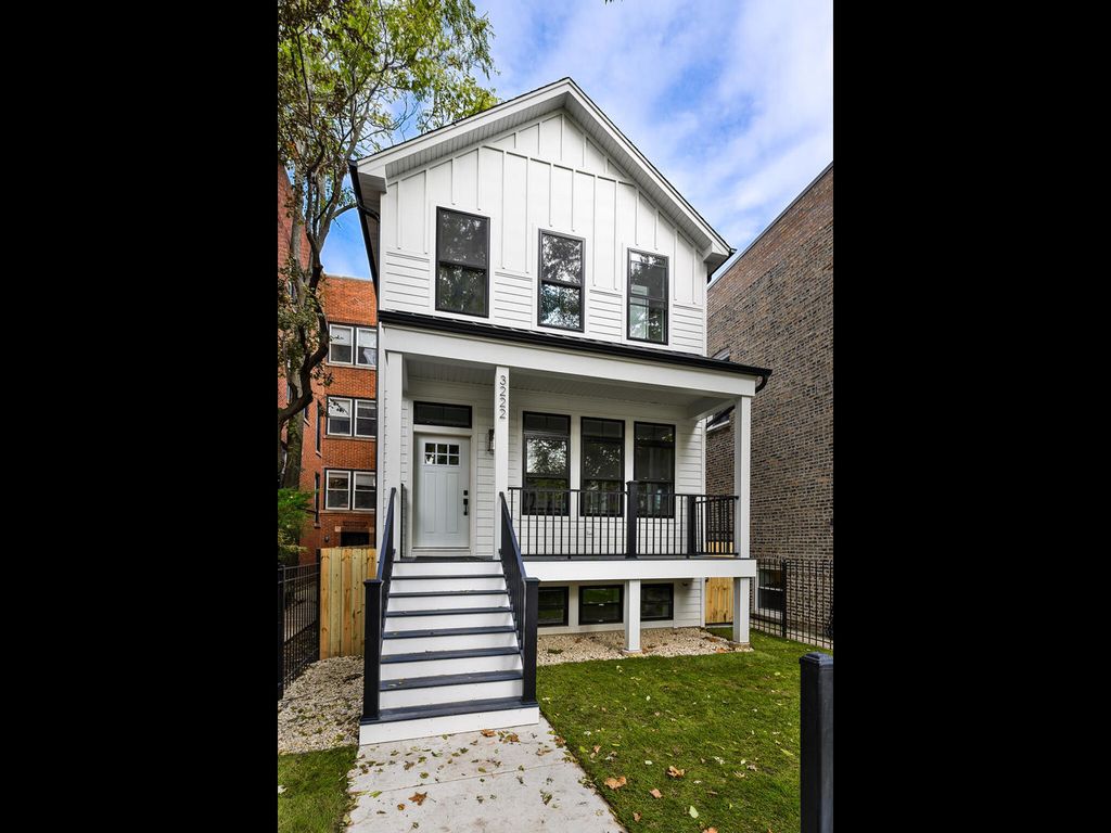 3321 W Crystal St, Chicago, IL 60651