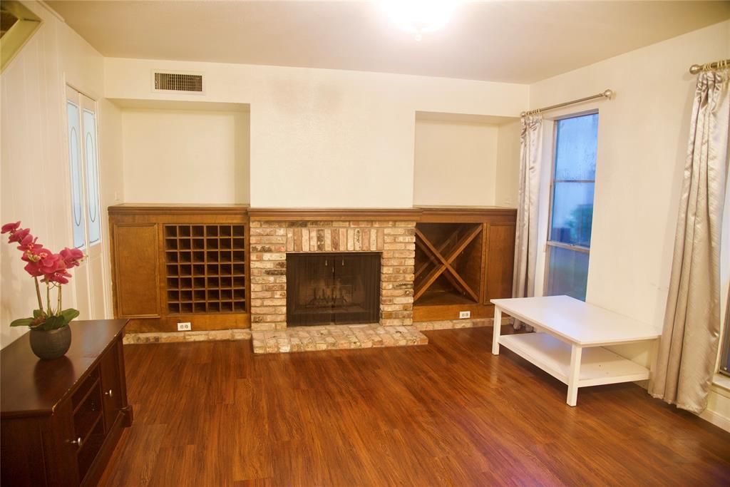 6610 Eastridge Dr #115, Dallas, TX 75231