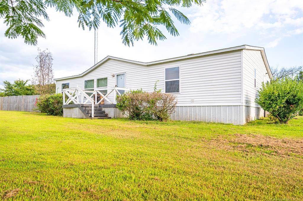 9667 State Highway 3W, Ada, OK 74820