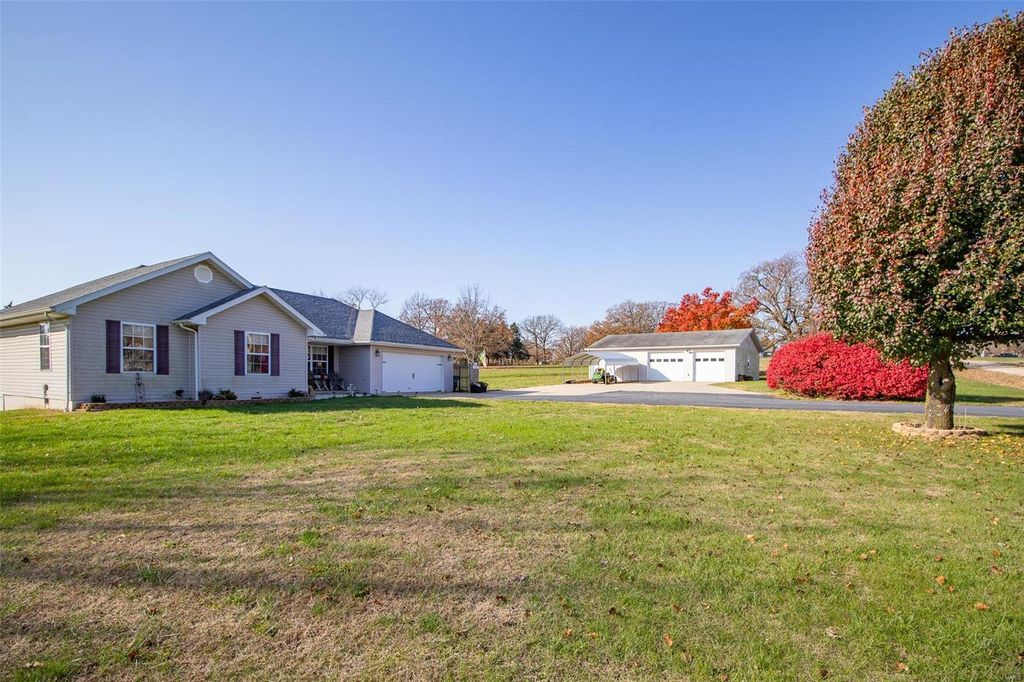 20850 Blackberry Ln, Crocker, MO 3 Bed, 2 Bath SingleFamily Home