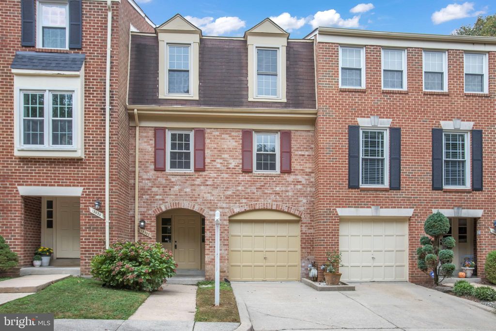 12022 Shagbark Dr, Rockville, MD 20852