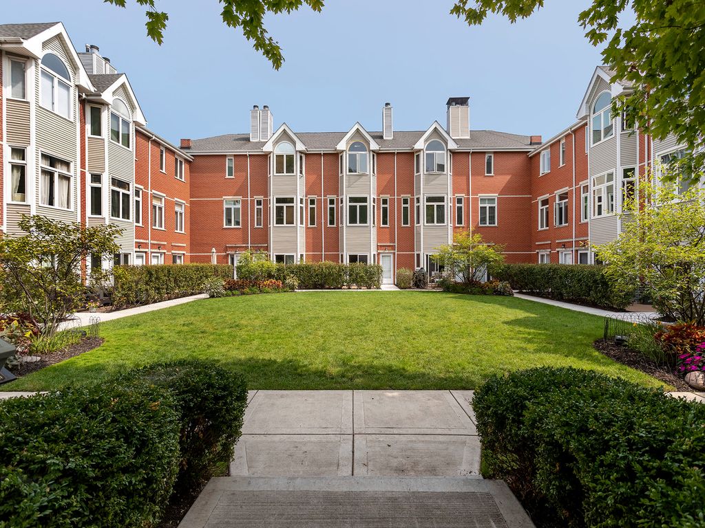 2561 N Greenview Ave, Chicago, IL 60614 Trulia