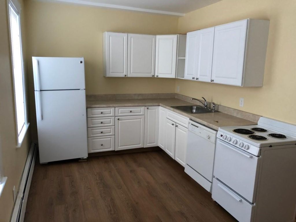 59 Dartmouth St #C, Waltham, MA 02453