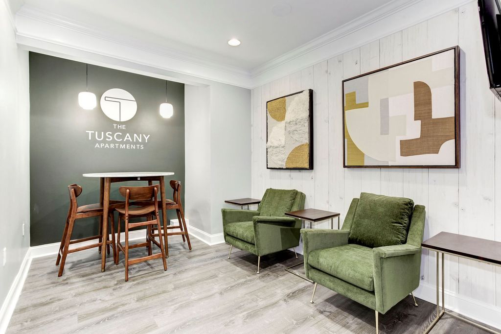 260 Yoakum Pkwy, Alexandria, VA 22304