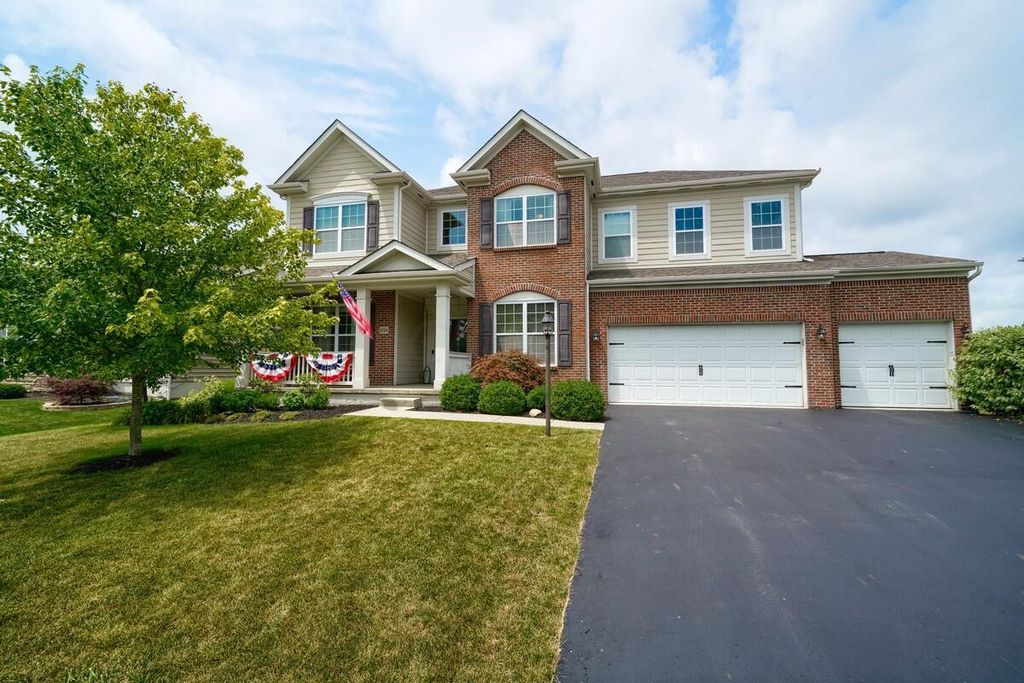 6584 Scioto Chase Blvd, Powell, OH 43065