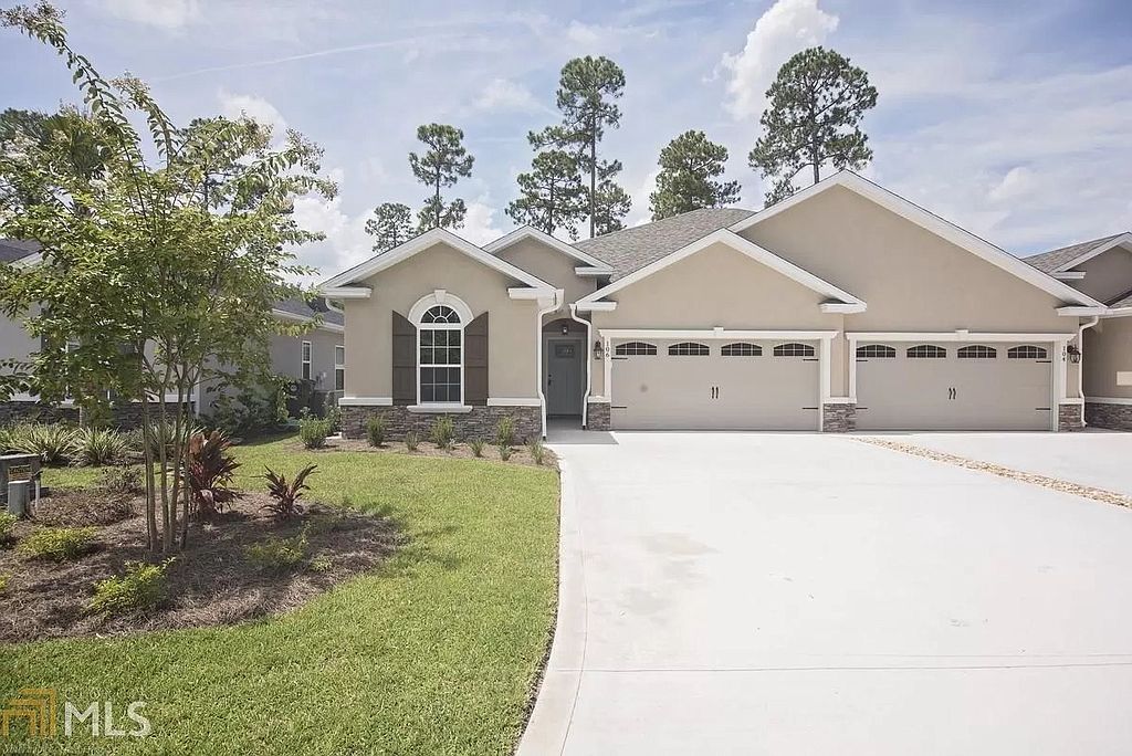 106 Brookshire Ct, Kingsland, GA 31548