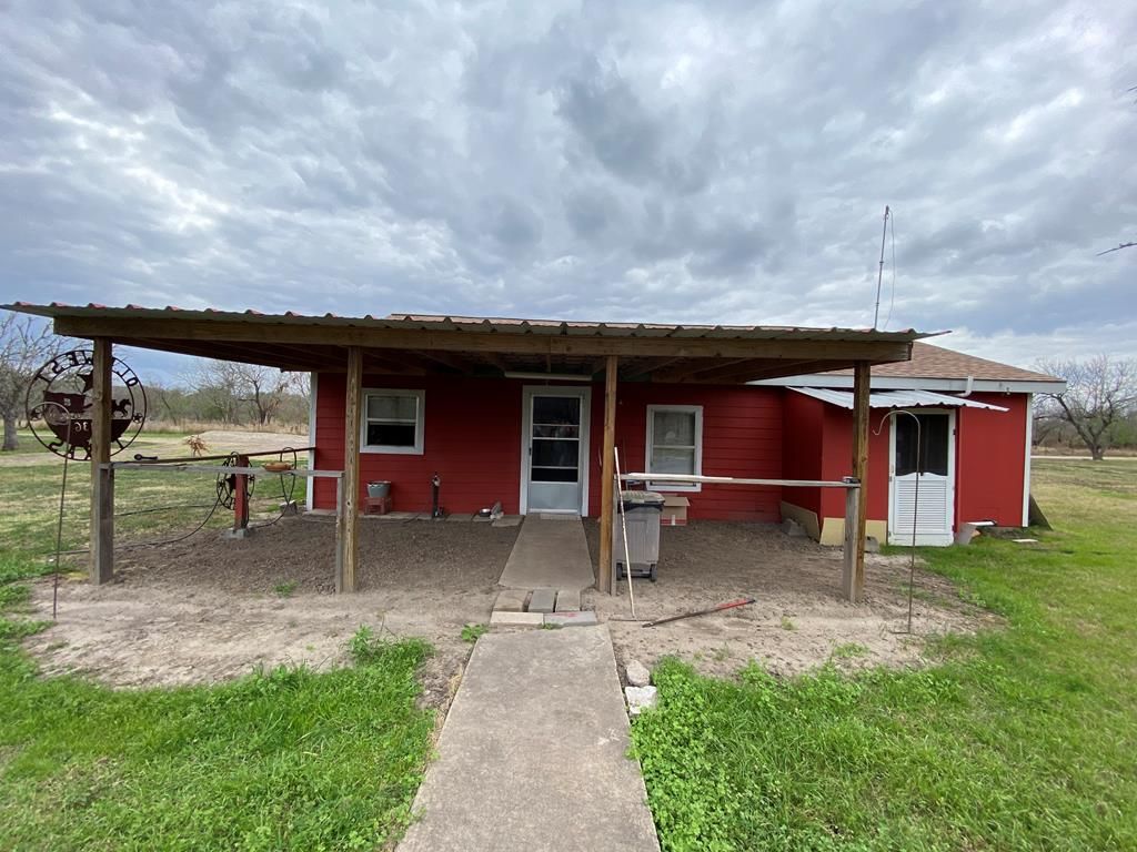 131 County Road 303, West, TX 78022 Trulia