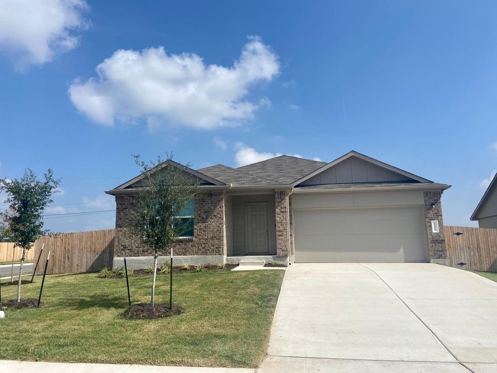 301 Bluejack Way, Hutto, TX 78634
