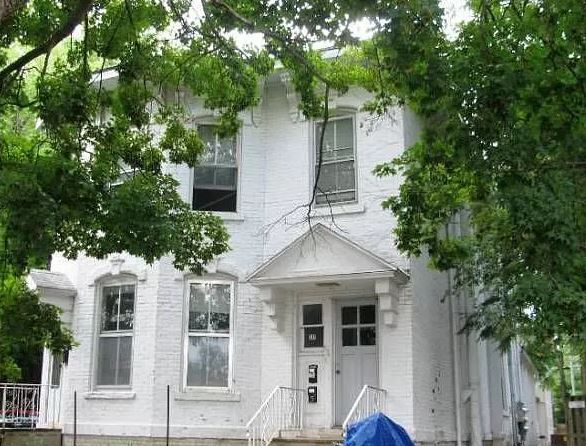 307 W Elm St #1, Urbana, IL 61801