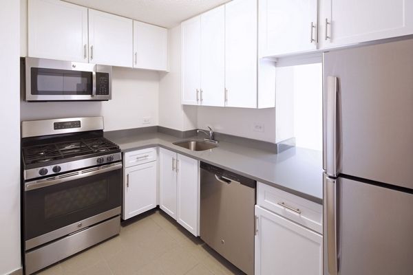 30 Newport Pkwy, Jersey City, NJ 07310