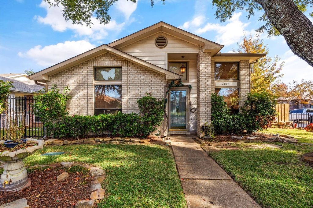 2304 Summit Ln, Dallas, TX 75227 Trulia