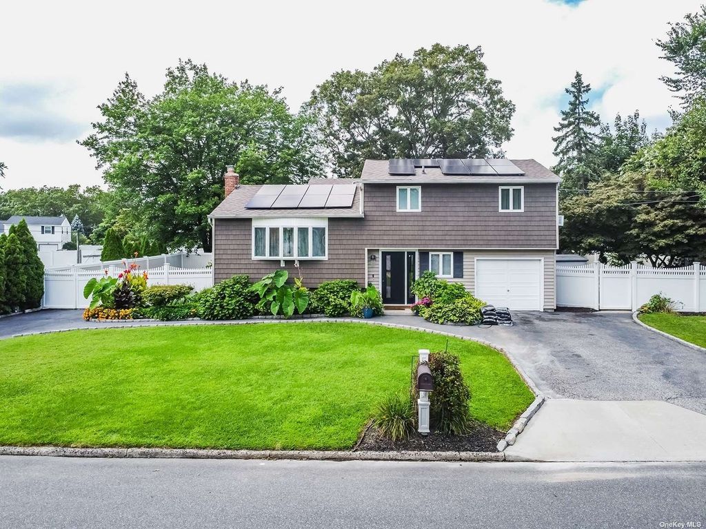 12 Starfire Drive, Centereach, NY 11720 Trulia