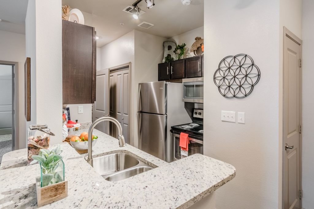 6600 Rivertrail, Arlington, TX 76001