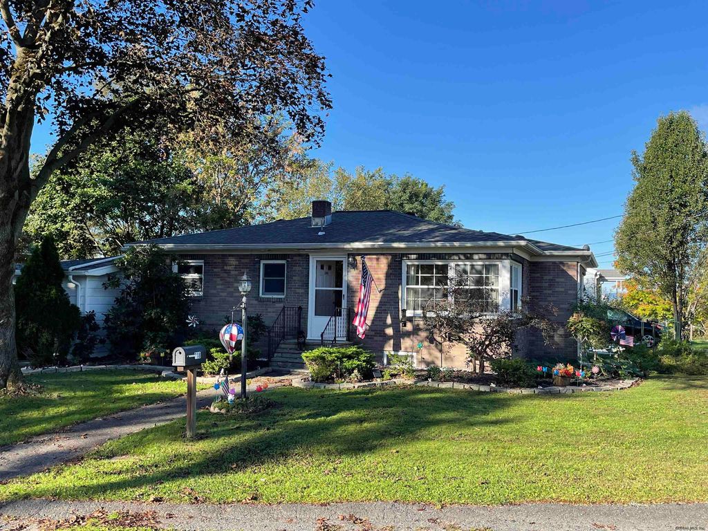 348 Eastern Ave, Rensselaer, NY 12144