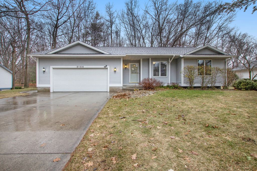3104 Pleasantwood Dr, Fruitport, MI 49415 Trulia