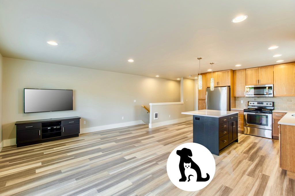 1933 NW Grant Ave #107, Corvallis, OR 97330 - See Est. Value 