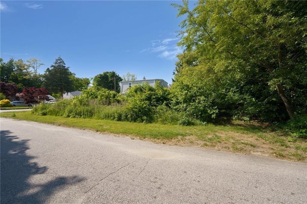 51 Harold St, Warwick, RI 02888 MLS 1336302 Trulia