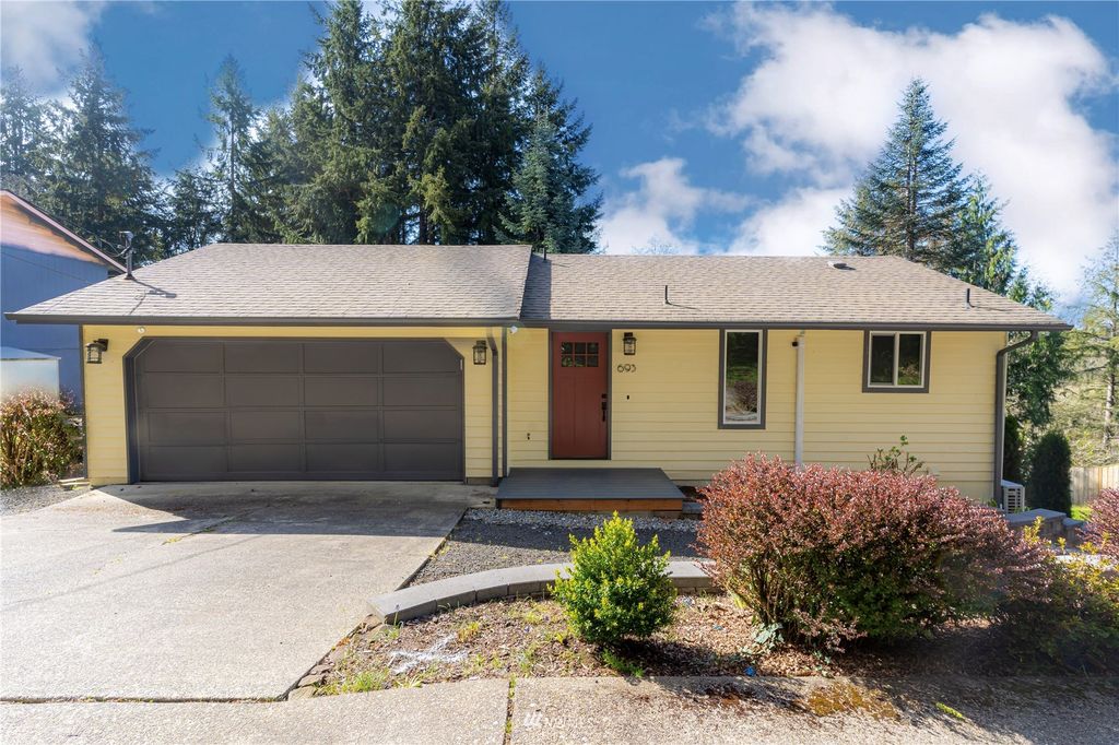 693 Hartman Street SE, Tumwater, WA 98501
