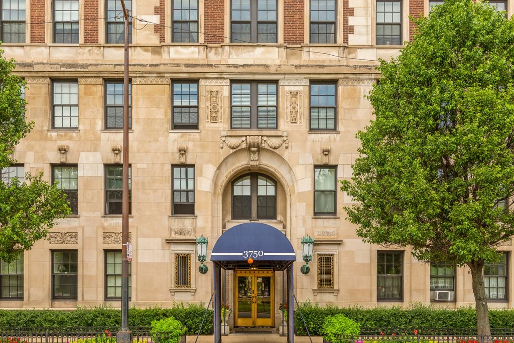 3750 N Lake Shore Dr #5F, Chicago, IL 60613