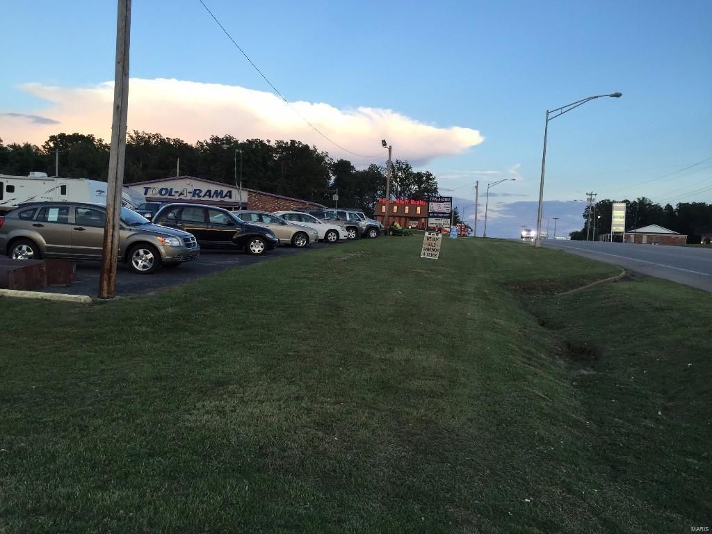 1890 N Westwood Blvd, Poplar Bluff, MO 63901