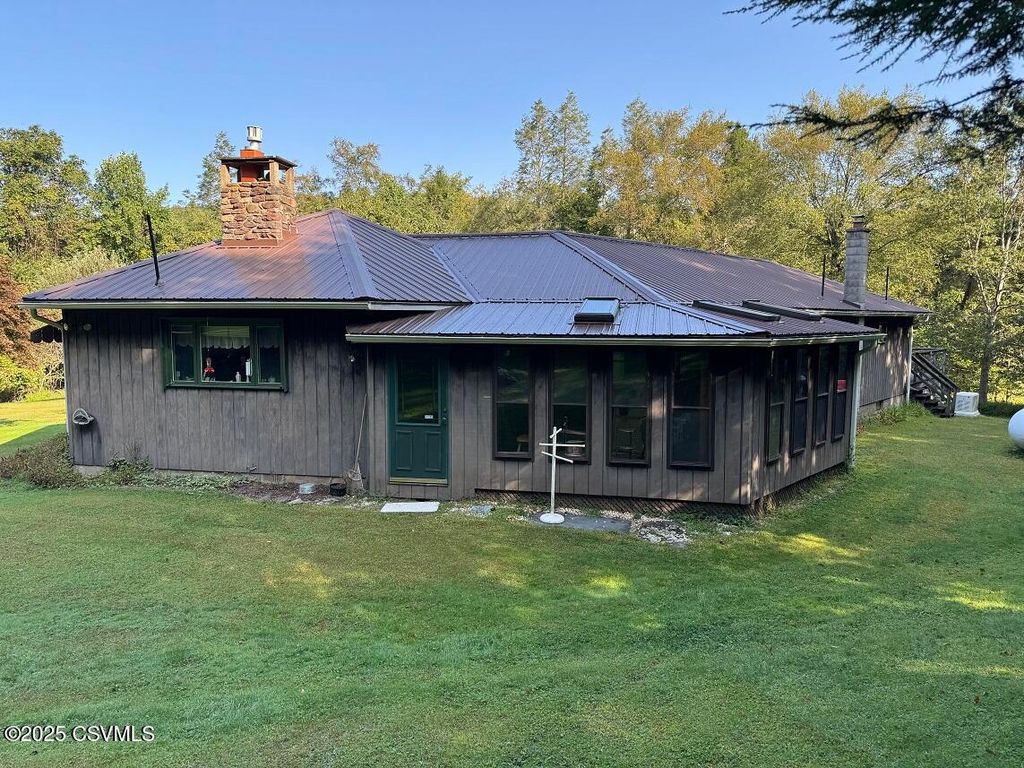 view 3rd full size image of this home