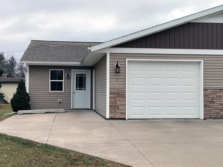 2227 Peters Dr 1, Eau Claire, WI 54703 Trulia