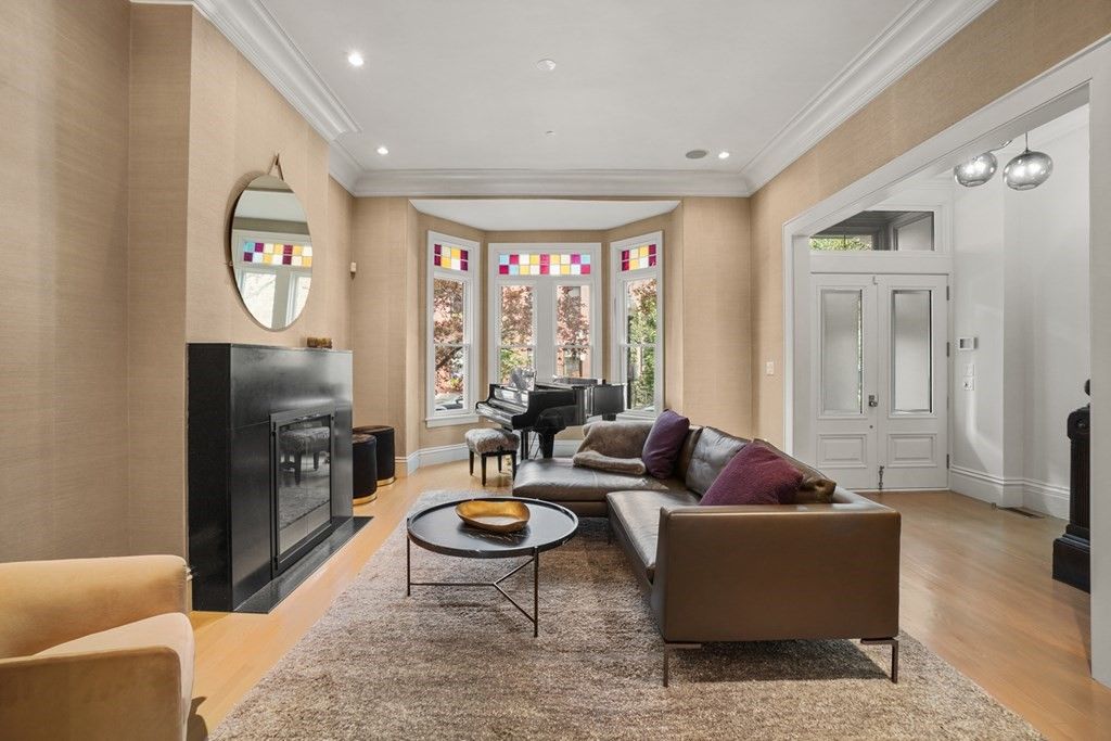 118 W Concord St, Boston, MA 02118