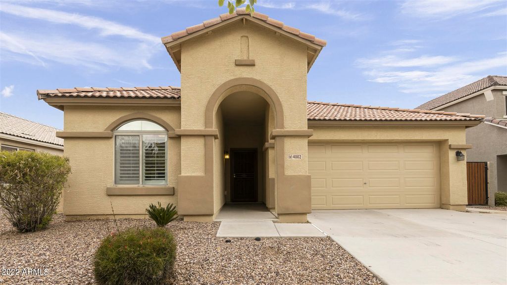 4002 E Blue Sage Ct, Gilbert, AZ 85297