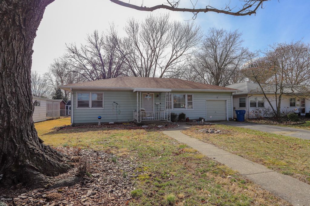 2104 Maple St, Lawrenceville, IL 62439 Trulia