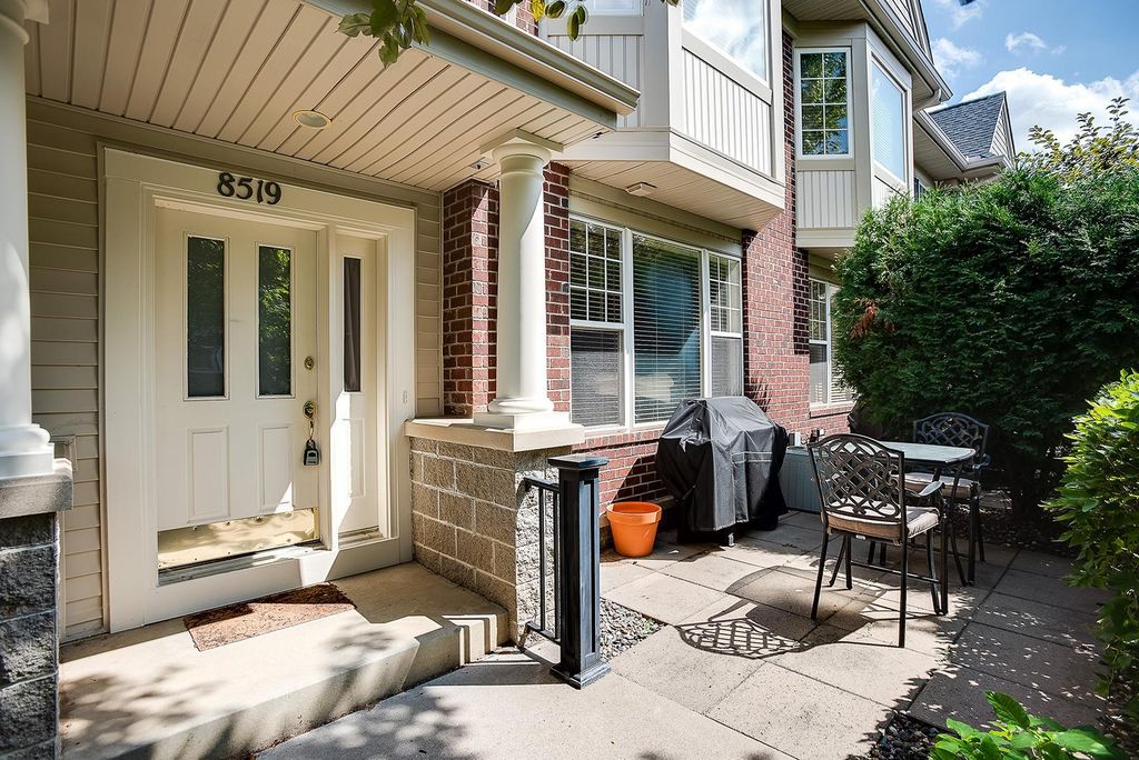 8519 Forestview Ln N, Osseo, MN 2 Bed, 2 Bath Townhouse 28 Photos