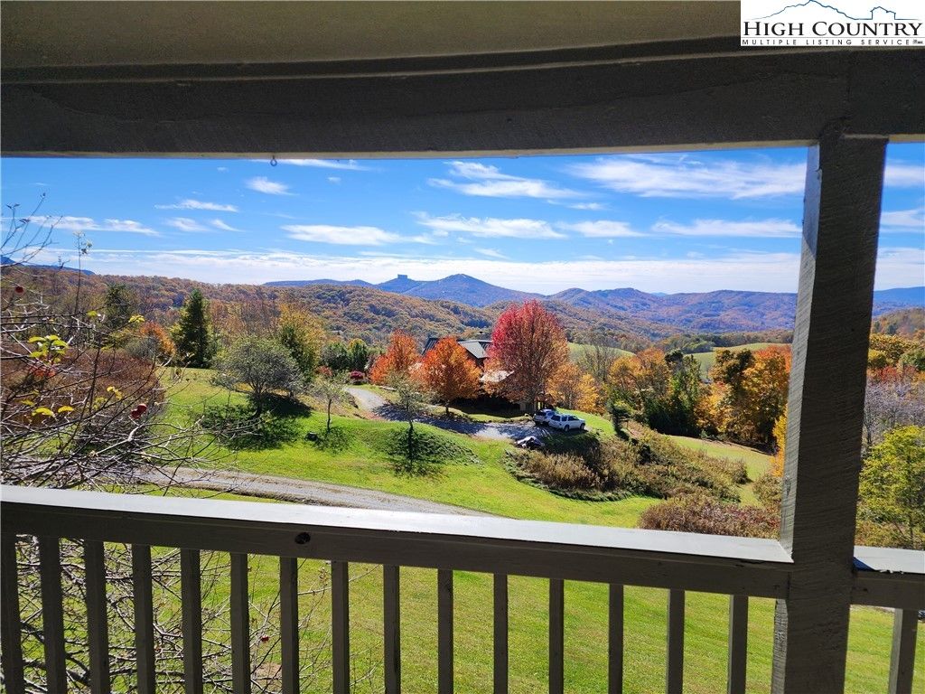 624 Shawnee Road, Banner Elk, NC 28604 - See Est. Value, Schools \u0026 More, image size:1024x768