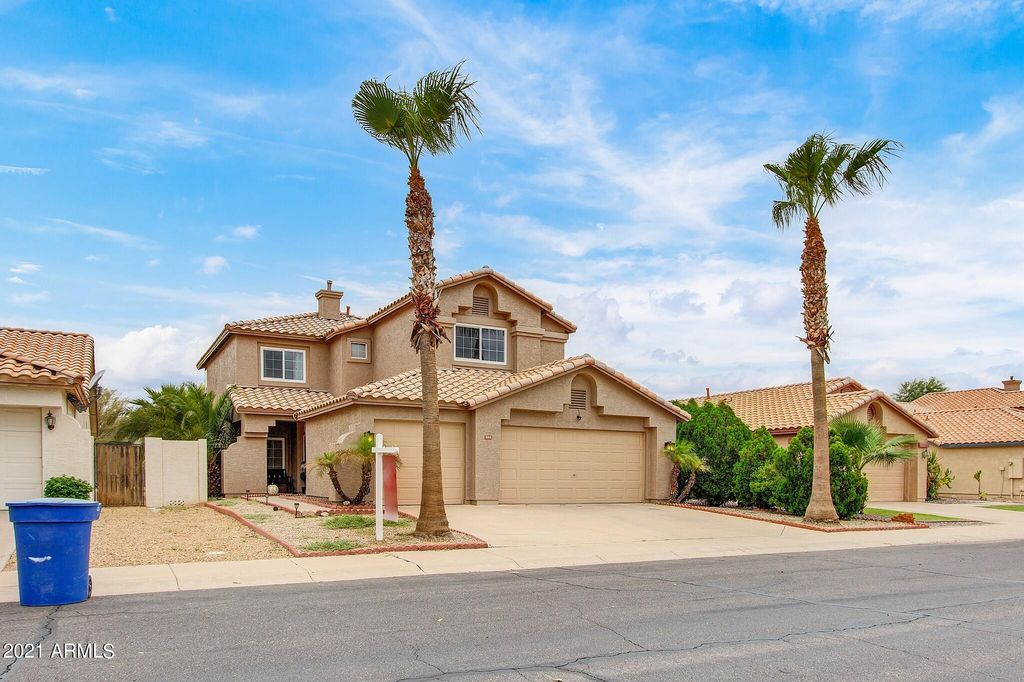 886 S Pleasant Dr, Chandler, AZ 85225