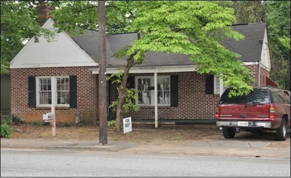 3181 Dogwood Dr, Hapeville, GA 30354