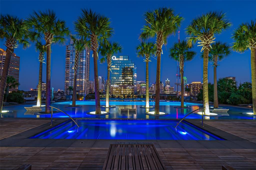 3130 N Harwood St #2502, Dallas, TX 75201