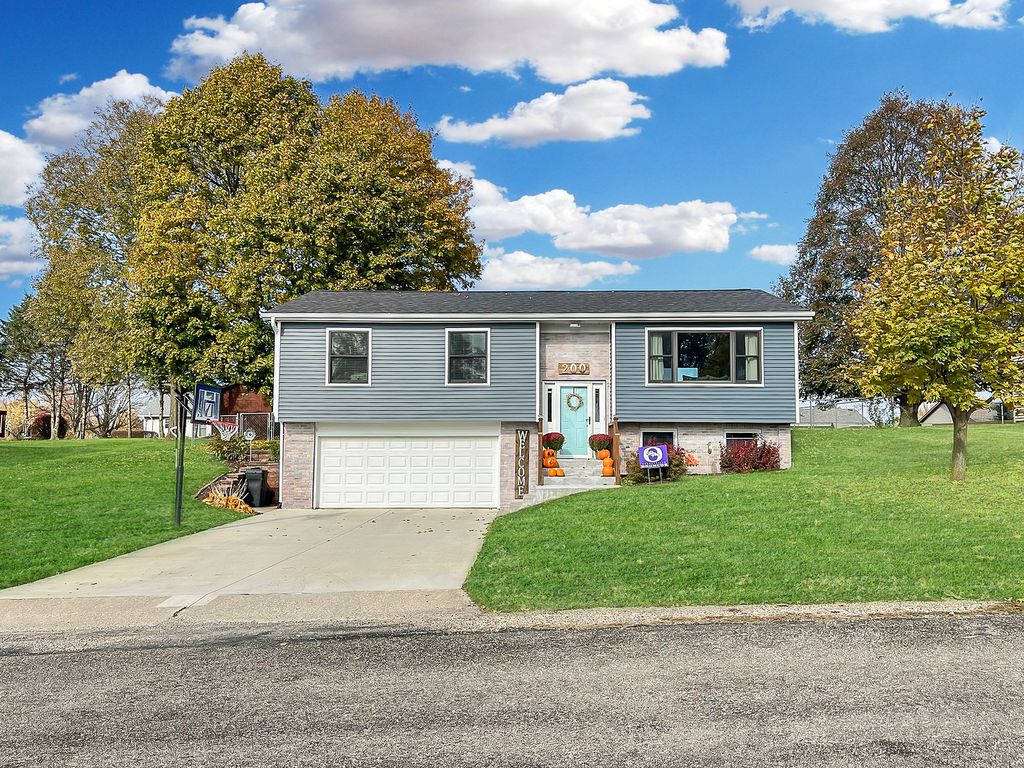 200 E Valleyview Dr, Orangeville, IL 61060