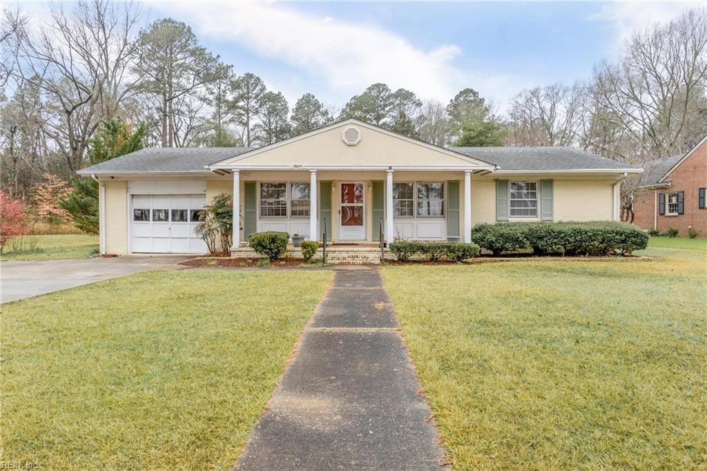32424 S Main St, Boykins, VA 23827