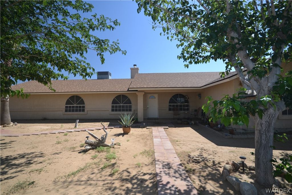 3810 N  Colorado Rd, Golden Valley, AZ 86413