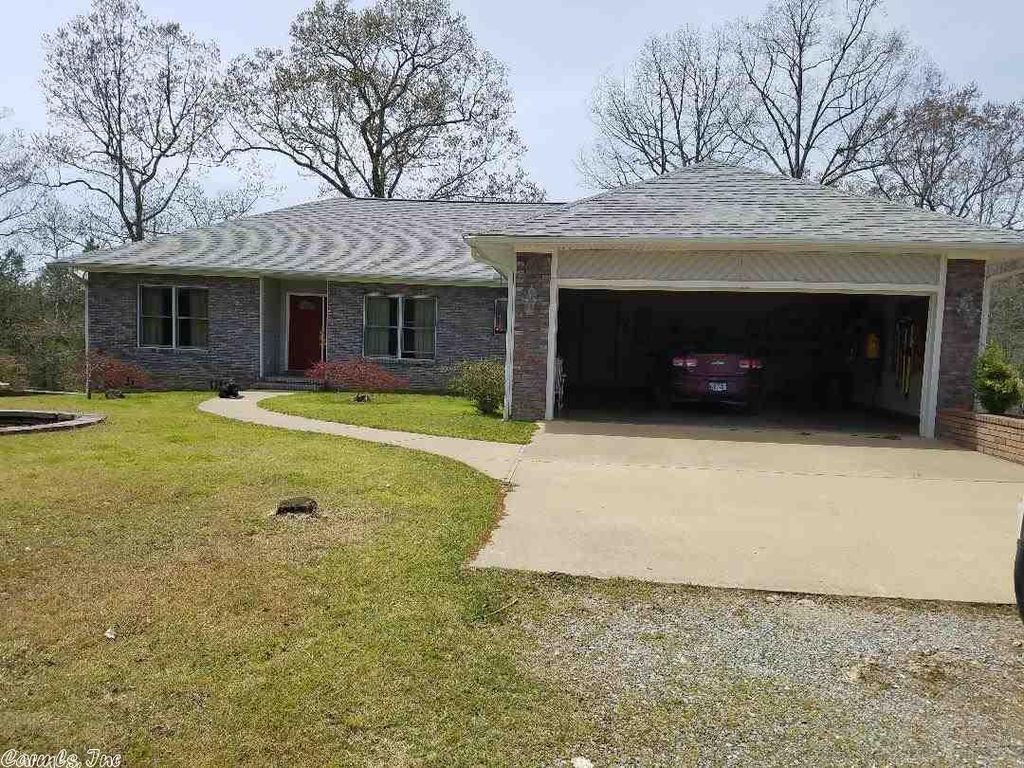 137 Brushy Creek Rd, Jessieville, AR 4 Bed, 3 Bath SingleFamily Home