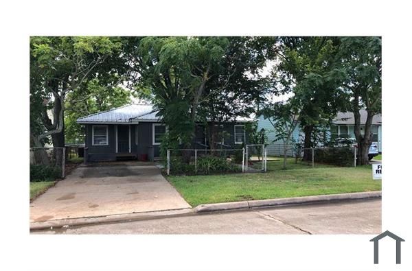 116 N Avenue D, Freeport, TX 77541