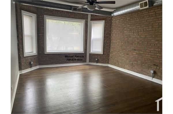 7748 S  Essex Ave #301, Chicago, IL 60649