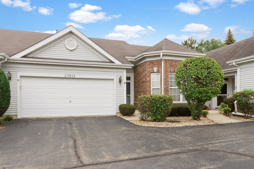 20821 W Forsythia Ct, Plainfield, IL 60544