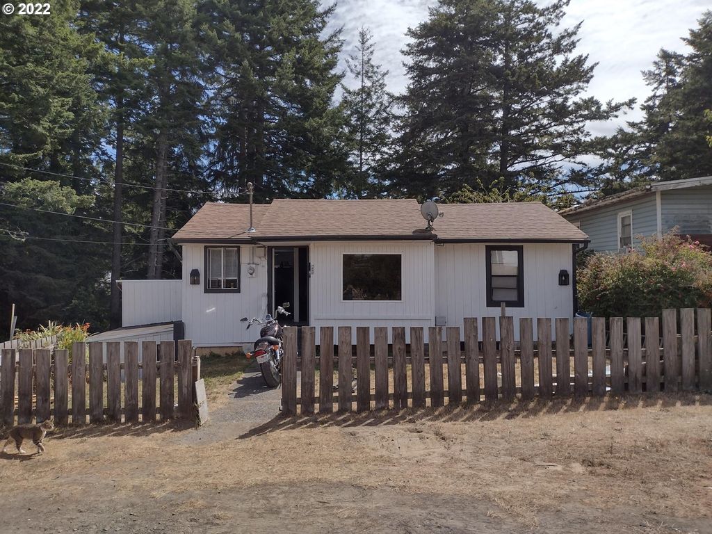 525 N Main St, Coos Bay, OR 97420 Trulia